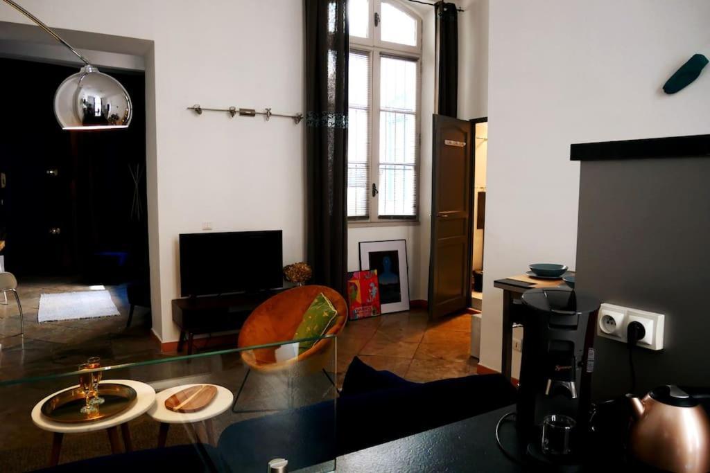 Appartement P2 De Charme - Centre-Ville Ним Екстериор снимка