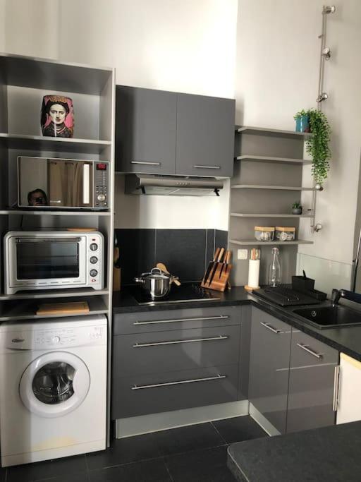Appartement P2 De Charme - Centre-Ville Ним Екстериор снимка
